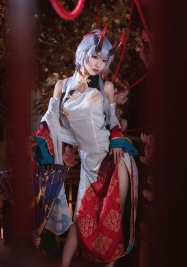 粗暴强制挣扎虐哭强边h女攻