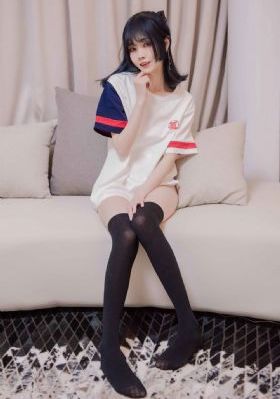 娇妻在卧室里被领导爽在线观看