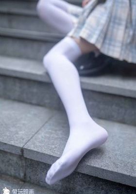裙摆下的野兽