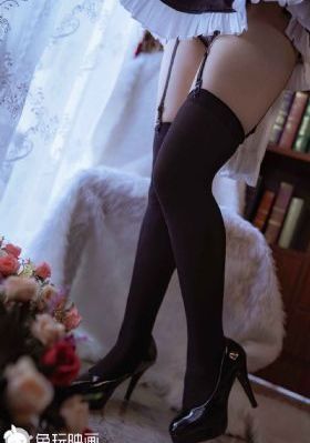 富婆找两个黑人3p在线视频