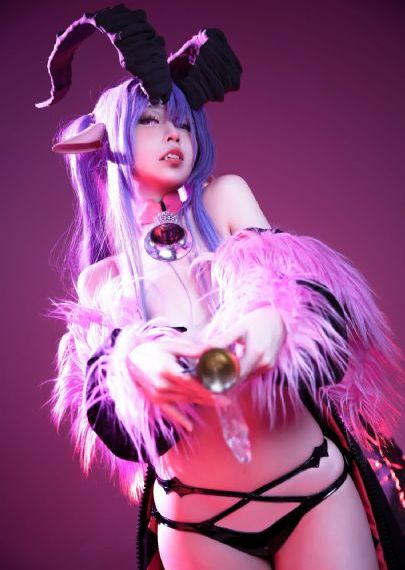 金瓶双娇
